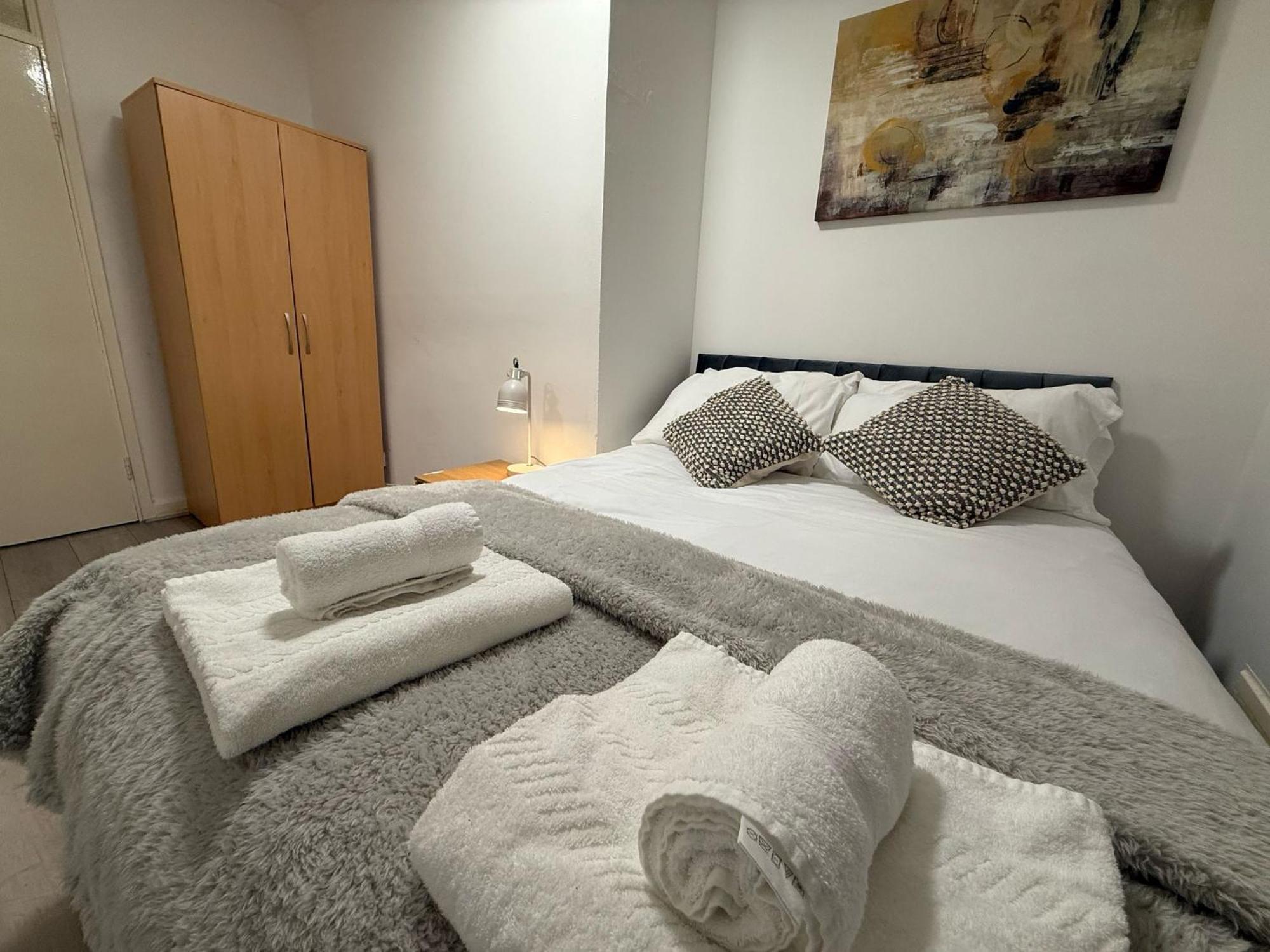 Guest In Vauxhall Guest house *