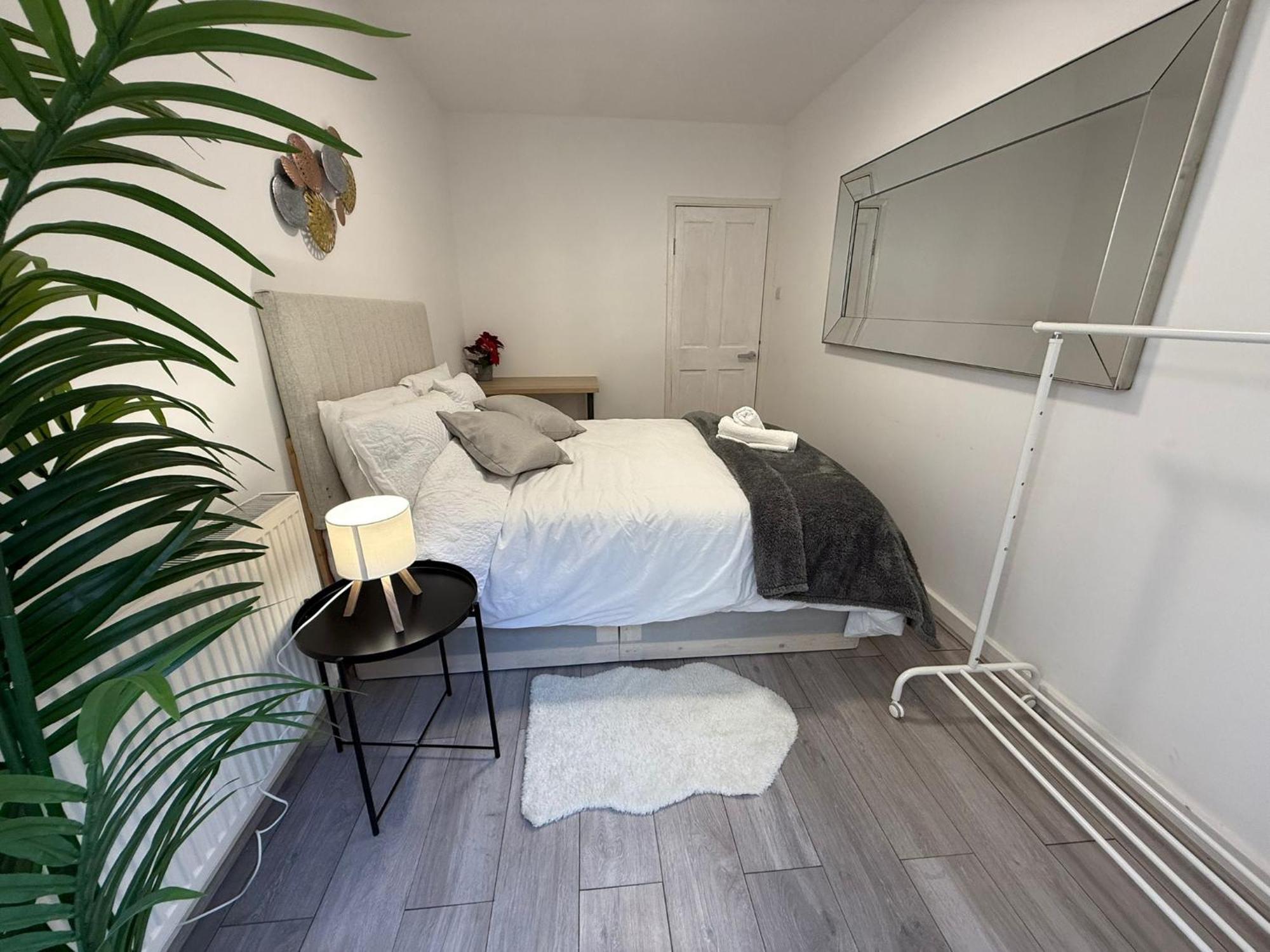 Guest In Vauxhall Guest house London